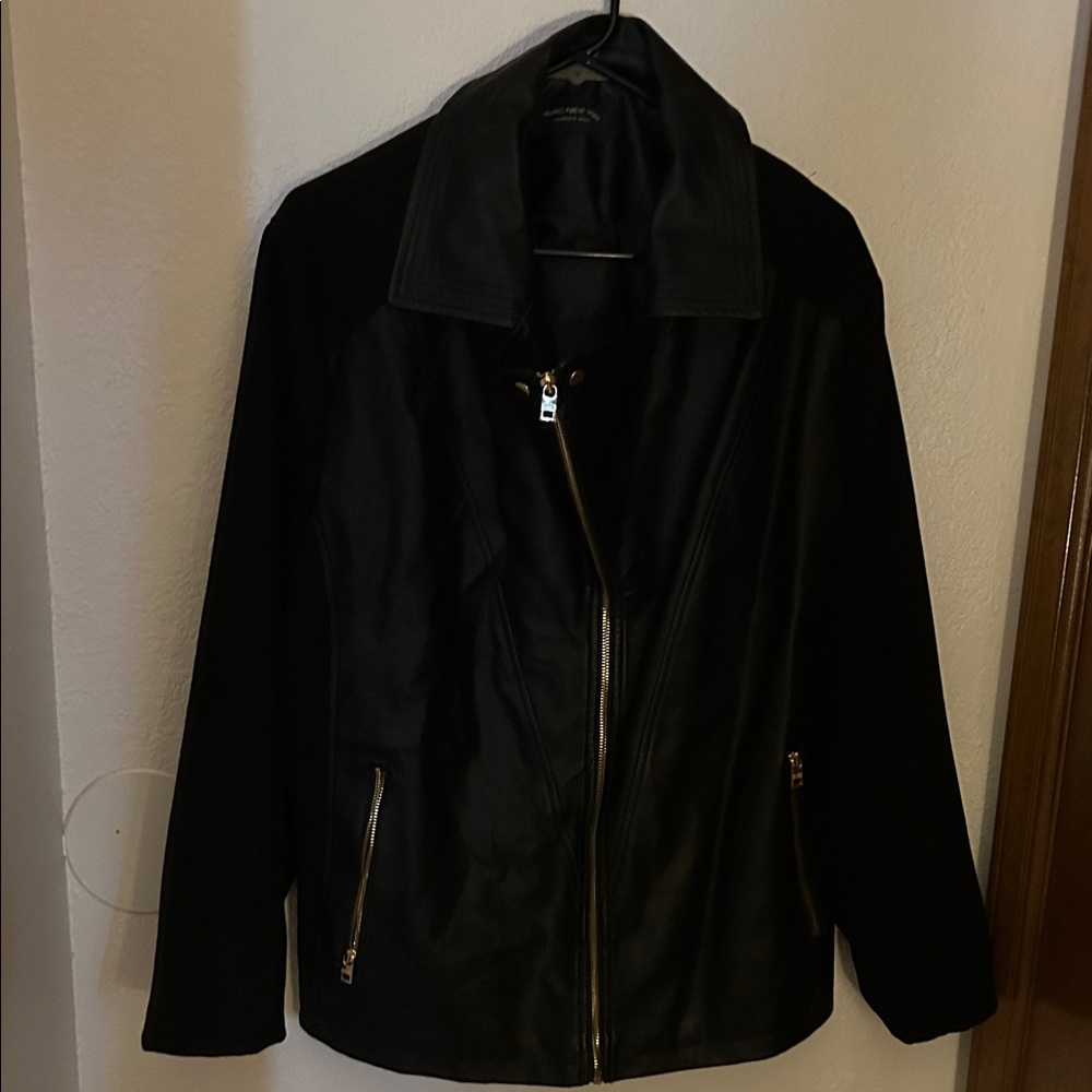 Women's Black Jacket
